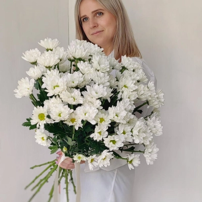 Букет «Ромашка» — свежесть белых хризантем в деревенском стиле Багратионовск Калининградская область