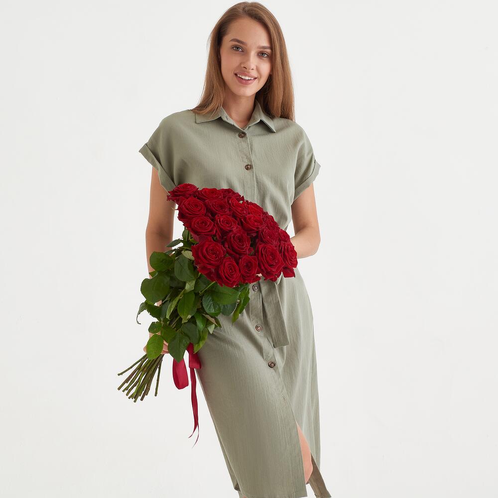 Роскошный букет из 21 красной розы – воплощение искренних чувств Багратионовск Калининградская область