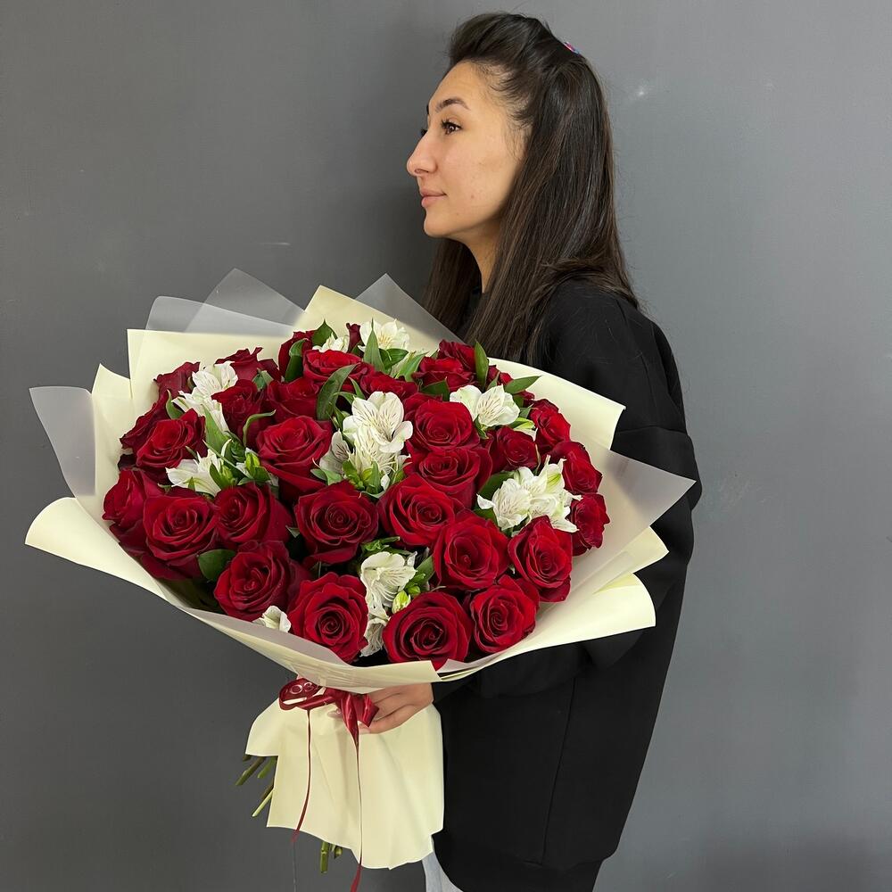 Букет «Танец любви» – гармония страсти и нежности в каждом лепестке Багратионовск Калининградская область