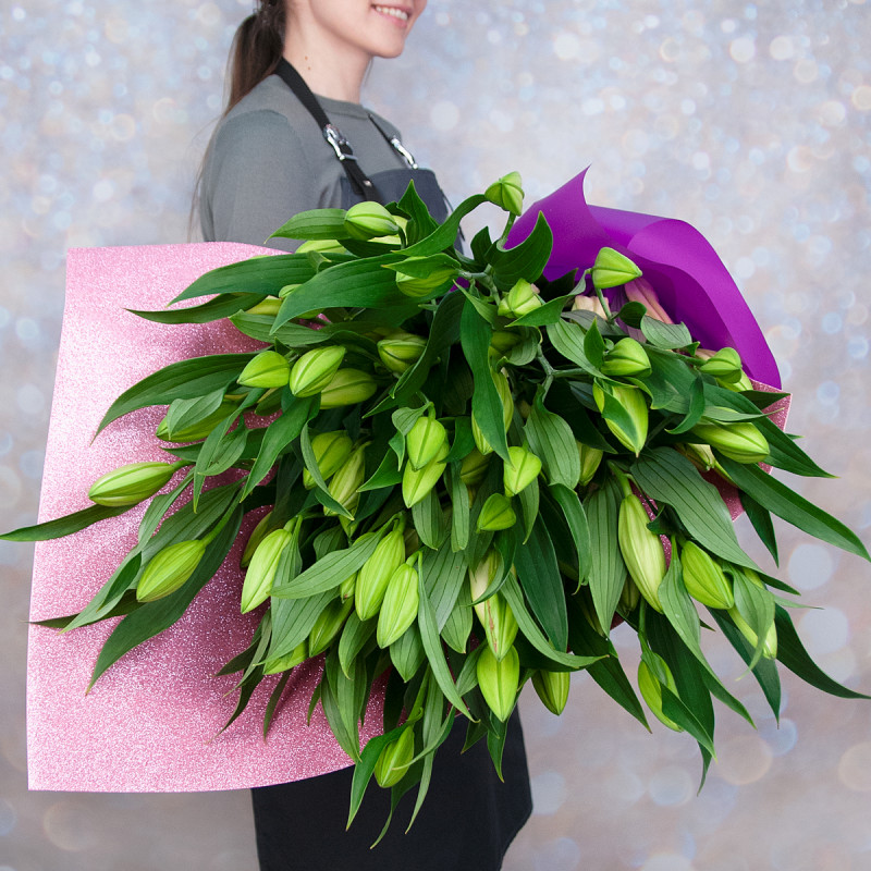 Изысканный букет из 15 свежих лилий – королевский подарок Багратионовск Калининградская область